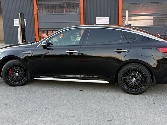 2018 Kia Optima IV Рестайлинг, чёрный, 2600000 рублей - вид 8