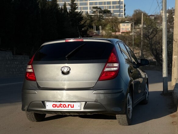 2010 Hyundai i30 I Рестайлинг, серый, 690000 рублей - вид 3