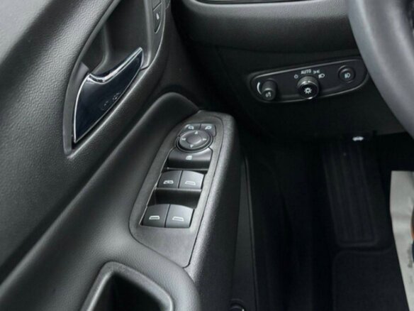 2021 Chevrolet Equinox III, синий, 1950000 рублей - вид 10