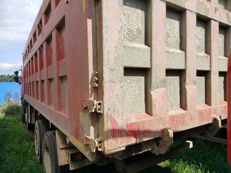 2022 IVECO-Hongyan 8x4 (CQ3406), красный, 1470755 рублей, вид 4