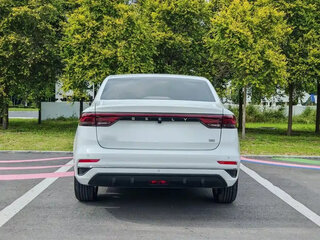 2023 Geely Emgrand II, белый, 900000 рублей, вид 5