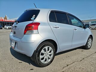 2010 Toyota Vitz II (XP90), серый, 699999 рублей, вид 5