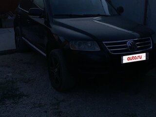 2005 Volkswagen Touareg I, чёрный, 950000 рублей, вид 2