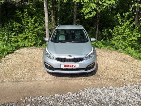 2015 Kia Ceed II Рестайлинг, серебристый, 1130000 рублей, вид 1
