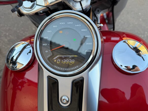 2018 Harley-Davidson Fat Boy, красный, 1950000 рублей - вид 5