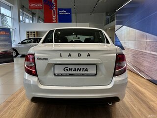 2026 Lada (ВАЗ) Granta I Рестайлинг, белый, 987000 рублей, вид 5