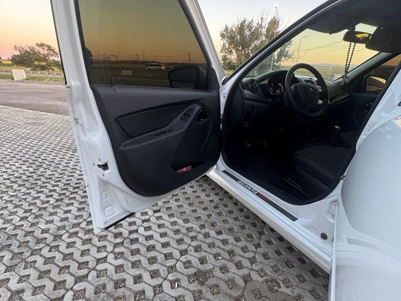 2023 Lada (ВАЗ) Granta Drive Active I Рестайлинг, белый - вид 12