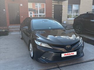 2018 Toyota Camry VIII (XV70), серый, 2560000 рублей, вид 1