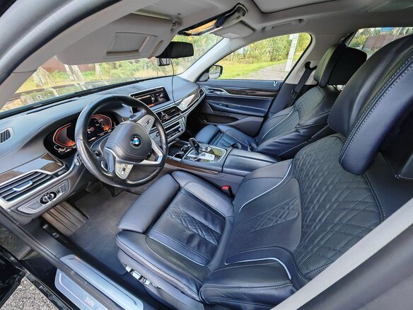 2021 BMW 7 серии 740i VI (G11/G12) Рестайлинг, чёрный, 5950000 рублей - вид 8
