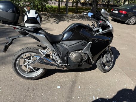2013 Honda VFR 1200, чёрный, 650000 рублей, вид 3