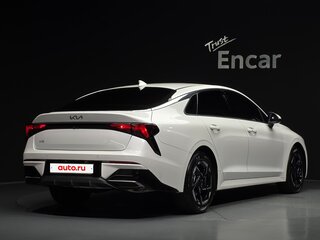 2025 Kia K5 III Рестайлинг, белый, 2293000 рублей, вид 3