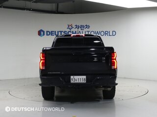 2024 Chevrolet Colorado III, чёрный, 5462429 рублей, вид 4
