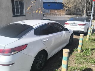 2018 Kia Optima IV Рестайлинг, белый, 1000000 рублей, вид 3