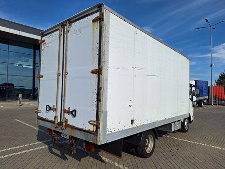 2020 Isuzu Elf (N-series), белый, 1950000 рублей, вид 2