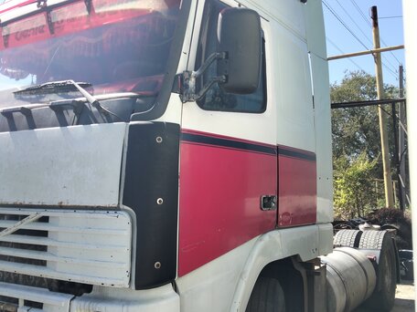 1995 Volvo FH, белый, 700000 рублей, вид 3