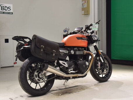 2023 Triumph Speed Twin, оранжевый, 1000000 рублей, вид 4