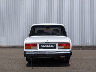 2003 Lada (ВАЗ) 2107, белый, 115000 рублей, вид 4