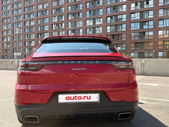2021 Porsche Cayenne Coupé III, красный, 7987654 рублей - вид 5