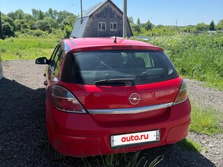 2011 Opel Astra H Рестайлинг, красный, 600000 рублей, вид 3