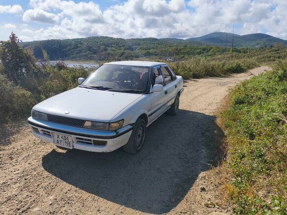 1990 Toyota Sprinter VI (E90), белый, 270000 рублей - вид 2