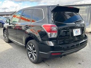 2017 Subaru Forester IV Рестайлинг 2, чёрный, 1620000 рублей, вид 4