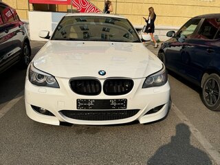 2009 BMW 5 серии 528i V (E60/E61) Рестайлинг, белый, 1340000 рублей, вид 1