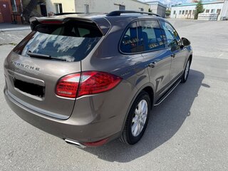 2011 Porsche Cayenne II (958), коричневый, 3000000 рублей, вид 5