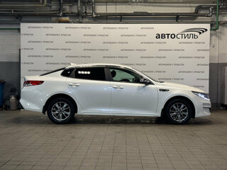 2017 Kia Optima IV, белый, 1619000 рублей, вид 5