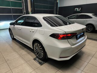 2022 Toyota Corolla Sporty XII (E210) Рестайлинг, белый, 1670000 рублей, вид 4