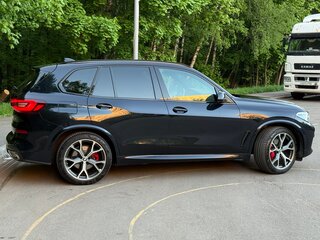 2022 BMW X5 40i IV (G05/G18), чёрный, 7450000 рублей, вид 5