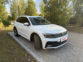 2018 Volkswagen Tiguan II, белый, 2300000 рублей, вид 4