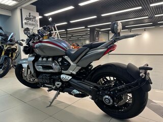 2022 Triumph Rocket 3, серый, 2300000 рублей, вид 5