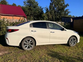 2018 Kia Rio IV, белый, 1400000 рублей, вид 5