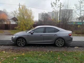 2021 Skoda Octavia IV (A8), серый, 2590000 рублей, вид 4