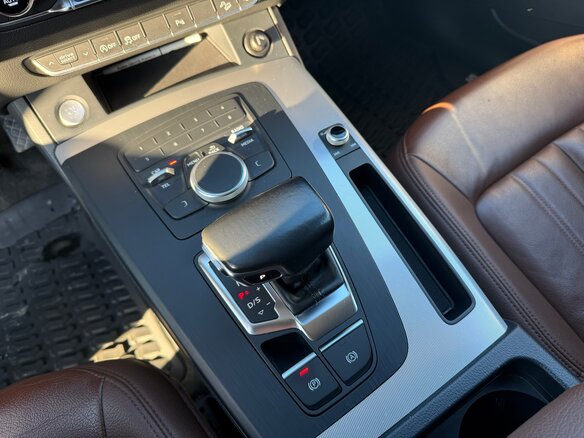 2017 Audi Q5 II (FY), чёрный, 3050000 рублей - вид 16