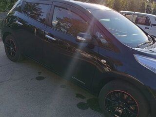 2014 Nissan Leaf I (ZE0/AZE0), чёрный, 1400000 рублей, вид 5