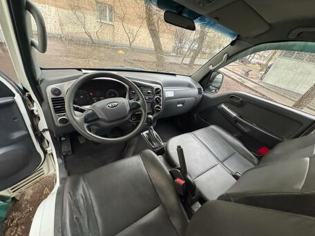 2013 Kia Bongo, белый, 790000 рублей, вид 5