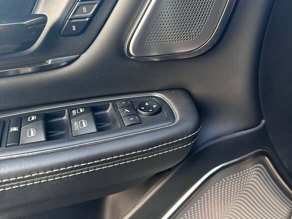 2019 Ram 1500 Crew Cab eTorque V, серый, 7200000 рублей - вид 11