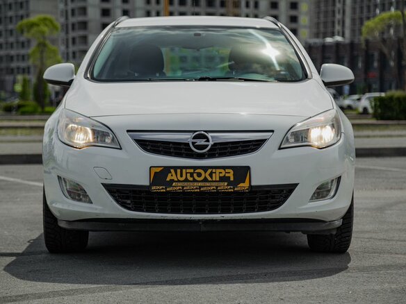 2011 Opel Astra J, белый, 569000 рублей - вид 3