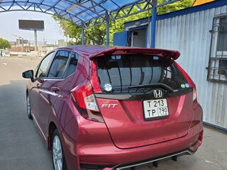 2018 Honda Fit III Рестайлинг, пурпурный, 1430000 рублей, вид 2