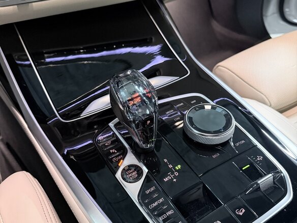 2020 BMW X7 30d I (G07), белый, 6490000 рублей - вид 10