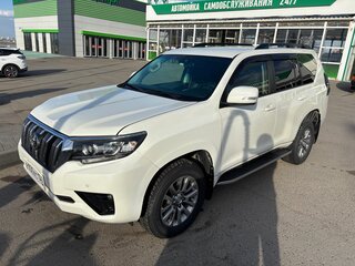 2017 Toyota Land Cruiser Prado 150 Series Рестайлинг 2, белый, 4500000 рублей, вид 1