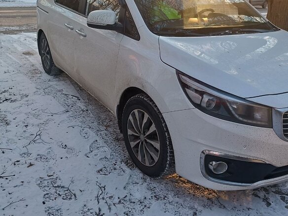 2018 Kia Carnival III, белый, 2800000 рублей - вид 2