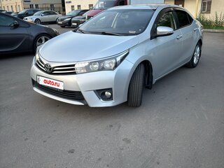 2013 Toyota Corolla XI (E160, E170, E180), серебристый, 1200000 рублей, вид 1