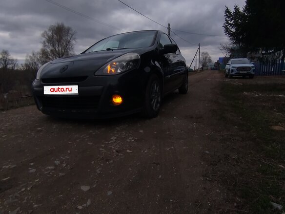 2009 Renault Clio III, чёрный, 333333 рублей
