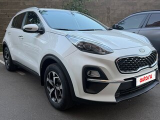 2021 Kia Sportage IV Рестайлинг, белый, 2690000 рублей, вид 3
