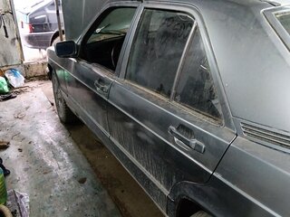 1985 Mercedes-Benz 190 (W201), серебристый, 170000 рублей, вид 2