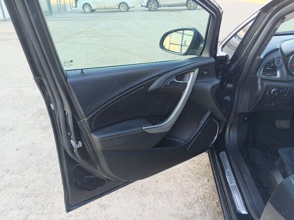 2012 Opel Astra J, чёрный, 750000 рублей - вид 7