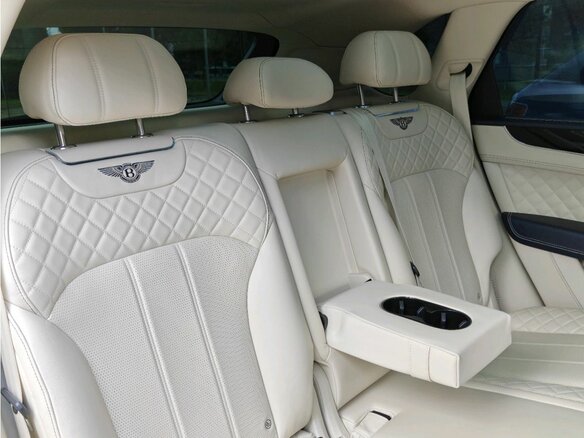 2016 Bentley Bentayga I, синий, 8750000 рублей - вид 14