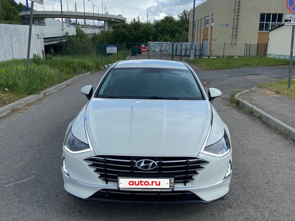 2021 Hyundai Sonata VIII (DN8), белый, 1850000 рублей - вид 1